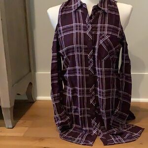 Skies Are Blue Cold Shoulder Blouse S